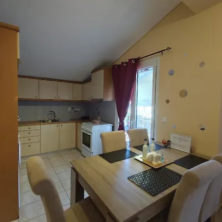 John's 4 In Аргостолион